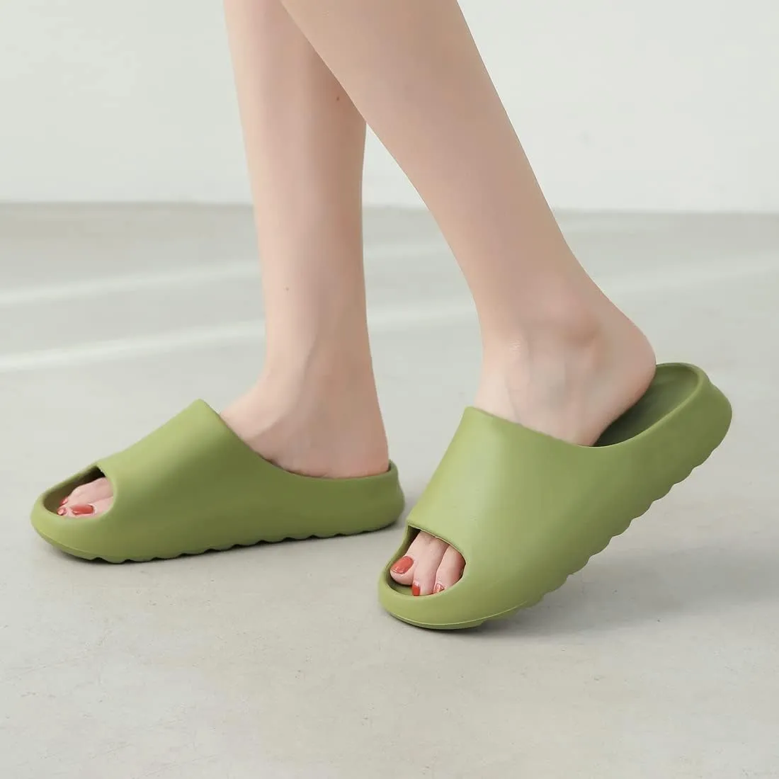 Cloud Slides for Women and Men, Platform Slides Slippers, Non-Slip Quick Drying Soft Lightweight Shower Shoes, Thick Sole Open Toe Slides Sandals for Indoor & Outdoor
