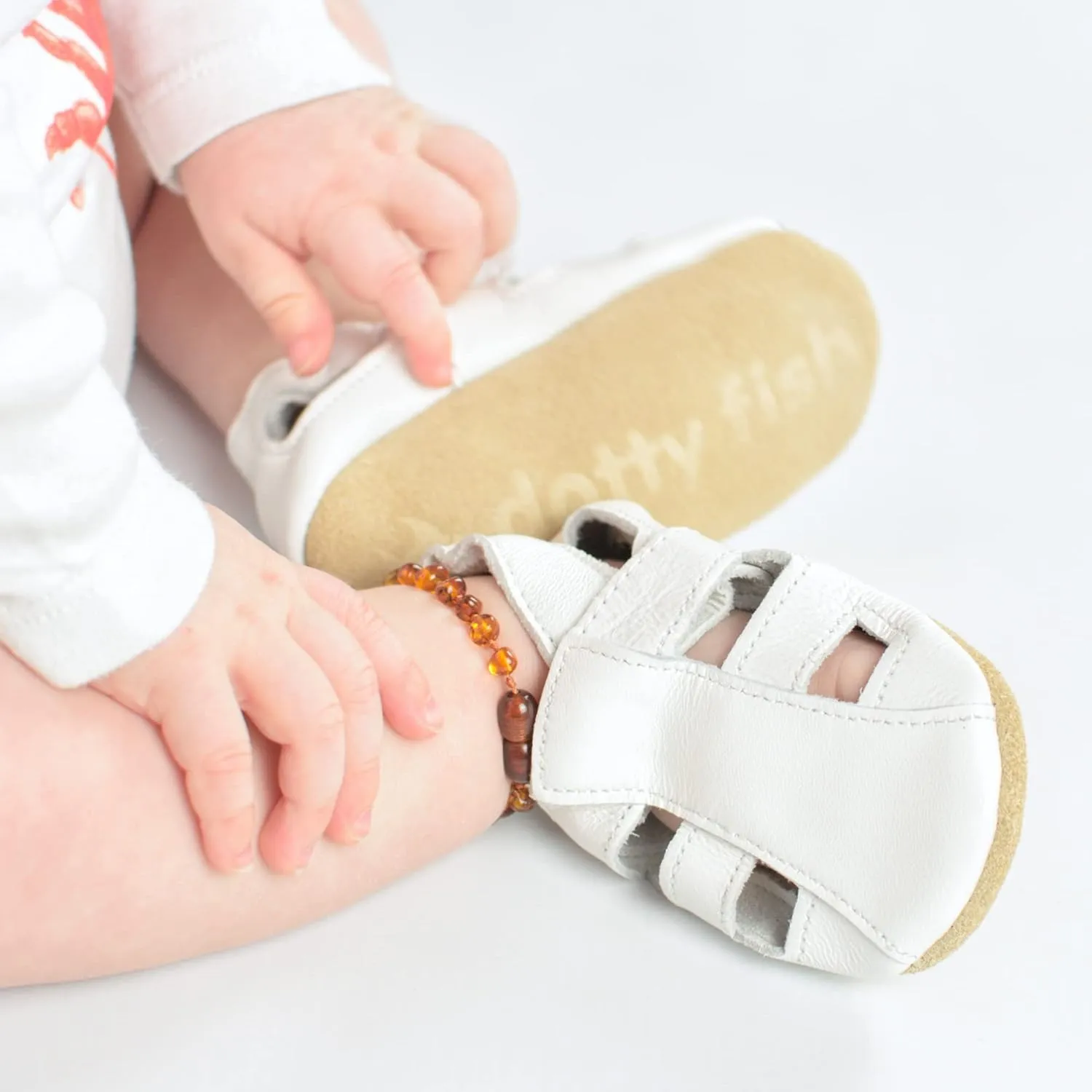 Dotty Fish Infant and Toddler Soft Leather Sandals – Barefoot-Friendly, Non-Slip Suede Sole, Podiatrist Recommended, Breathable Baby-Safe Leather, British Brand – Fits 0–4 Years