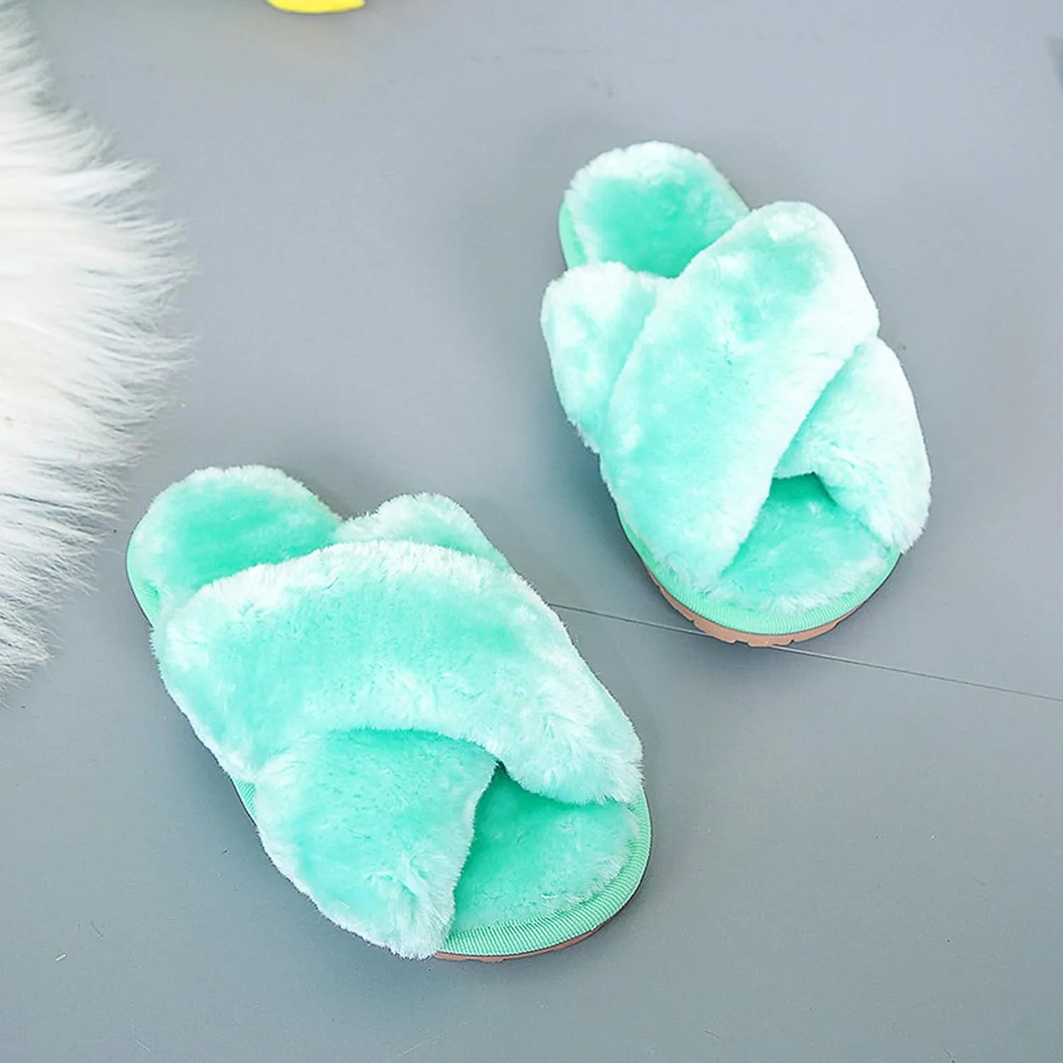 eccbox Girls Fluffy Slippers Kids Leopard Tie Dye Open Toe Memory Foam Slides Sandals Soft Plush Cross Band House Shoes Indoor Outdoor Slip On