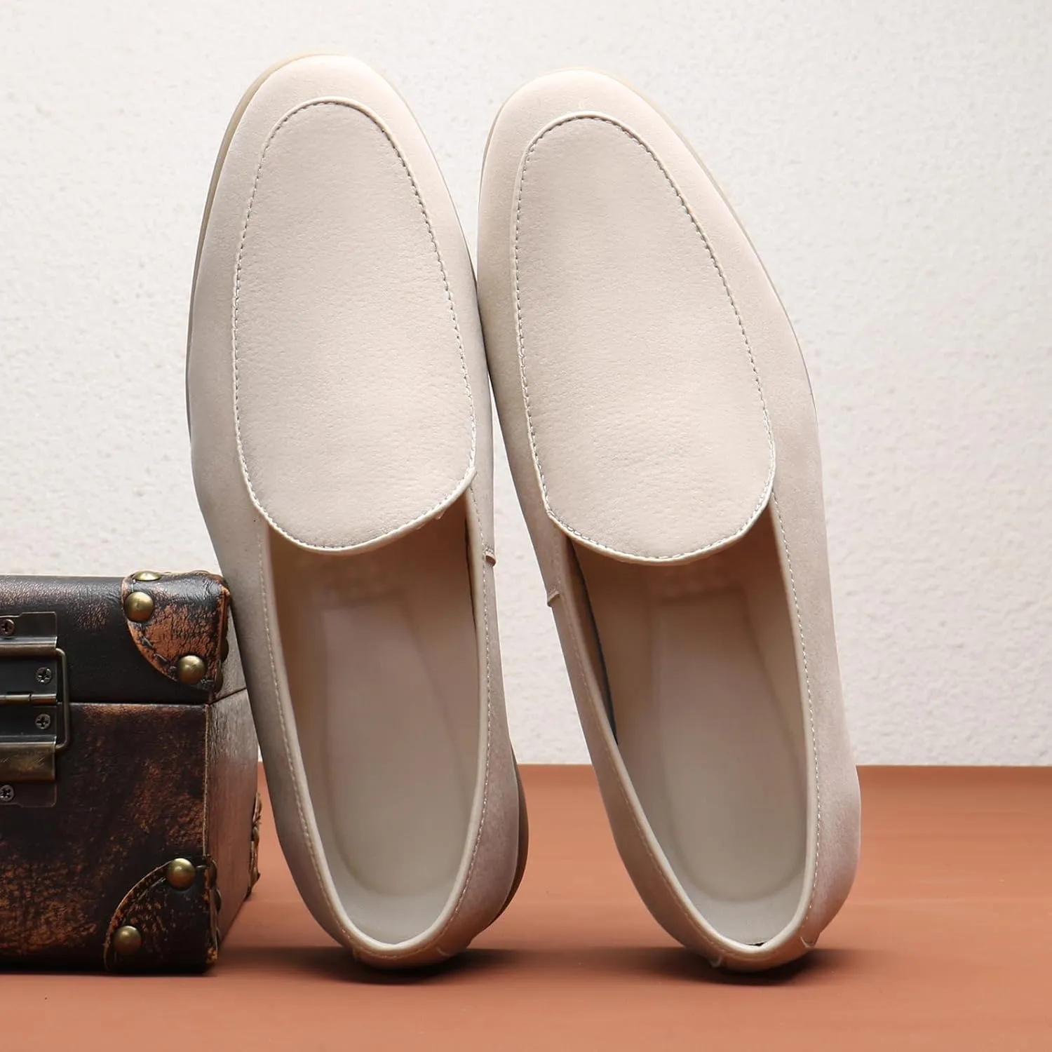Men's Fashion Suede Leather Slip On Penny Loafers Casual Driving Shoes Moccasins Dress Shoes Comfortable Round Toe Breathable Formal Shoes for Prom Wedding Business