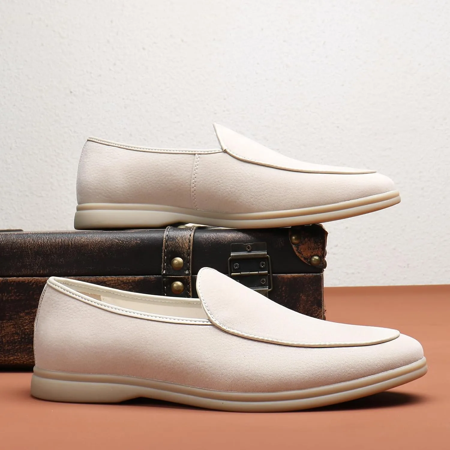 Men's Fashion Suede Leather Slip On Penny Loafers Casual Driving Shoes Moccasins Dress Shoes Comfortable Round Toe Breathable Formal Shoes for Prom Wedding Business