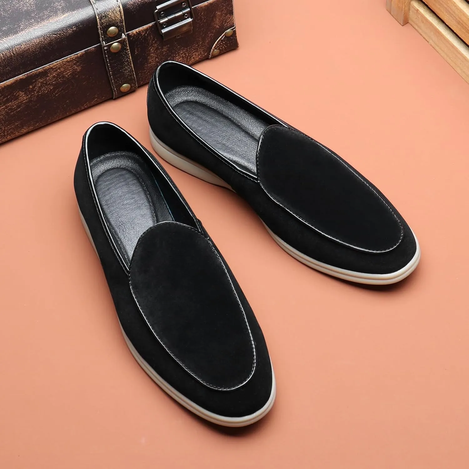 Men's Suede Leather Slip On Penny Loafers Fashion Casual Smoking Driving Moccasins Dress Shoes British Retro Tuxedo Formal Shoes for Prom Wedding Business
