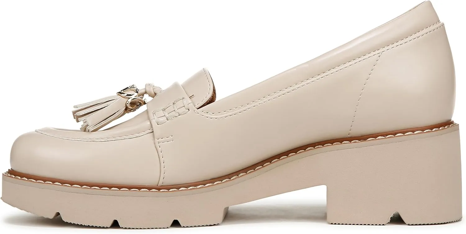 Naturalizer Women's Committed Loafer