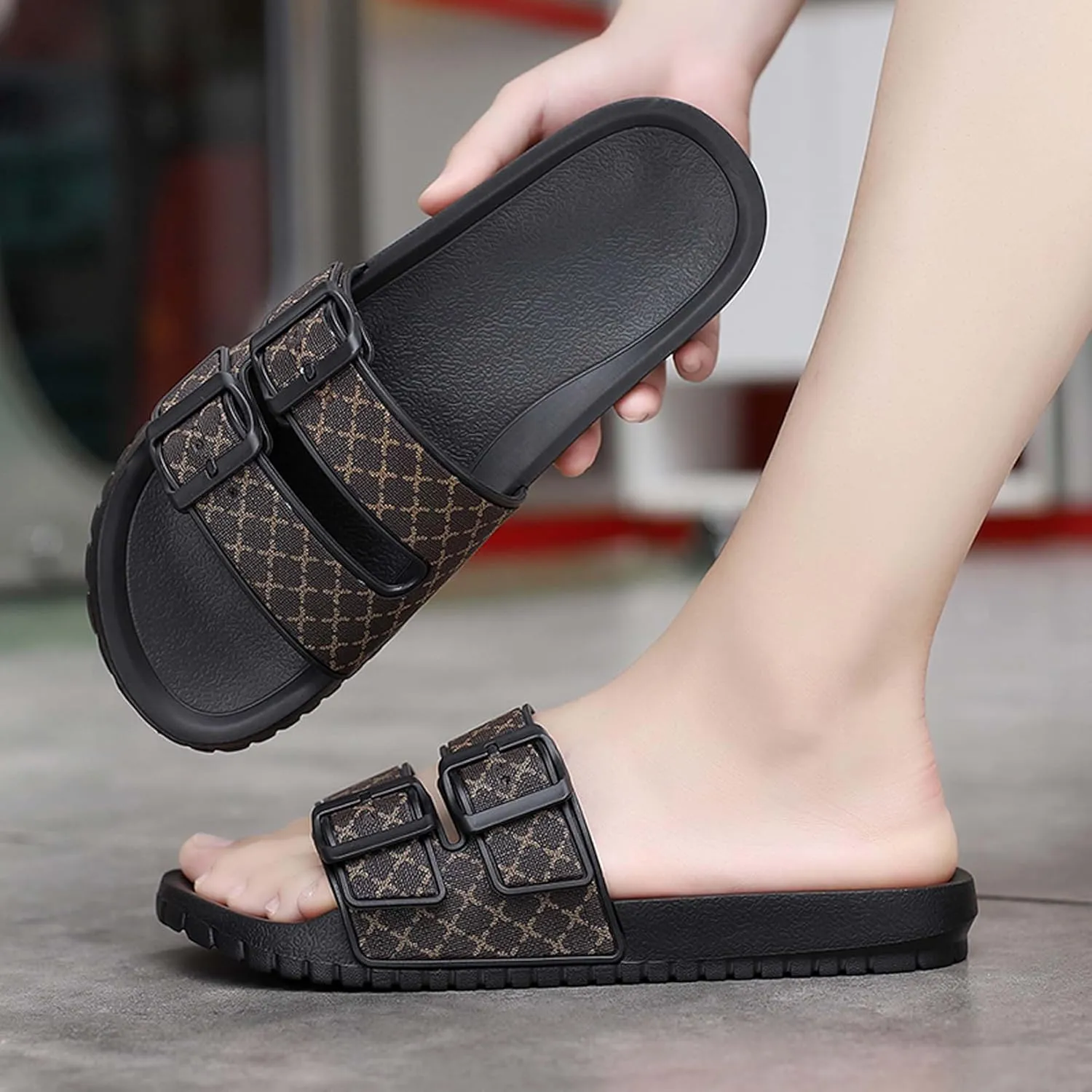 Summer men's fashionable casual slippers sandals soft comfortable breathable beach shoes lightweight