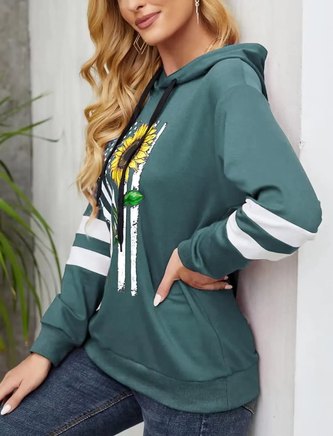 TICTICMIMI Women Sunflower Print Sweatshirts Color Block Long Sleeve Hoodies Lightweight Drawstring Pullover Tops