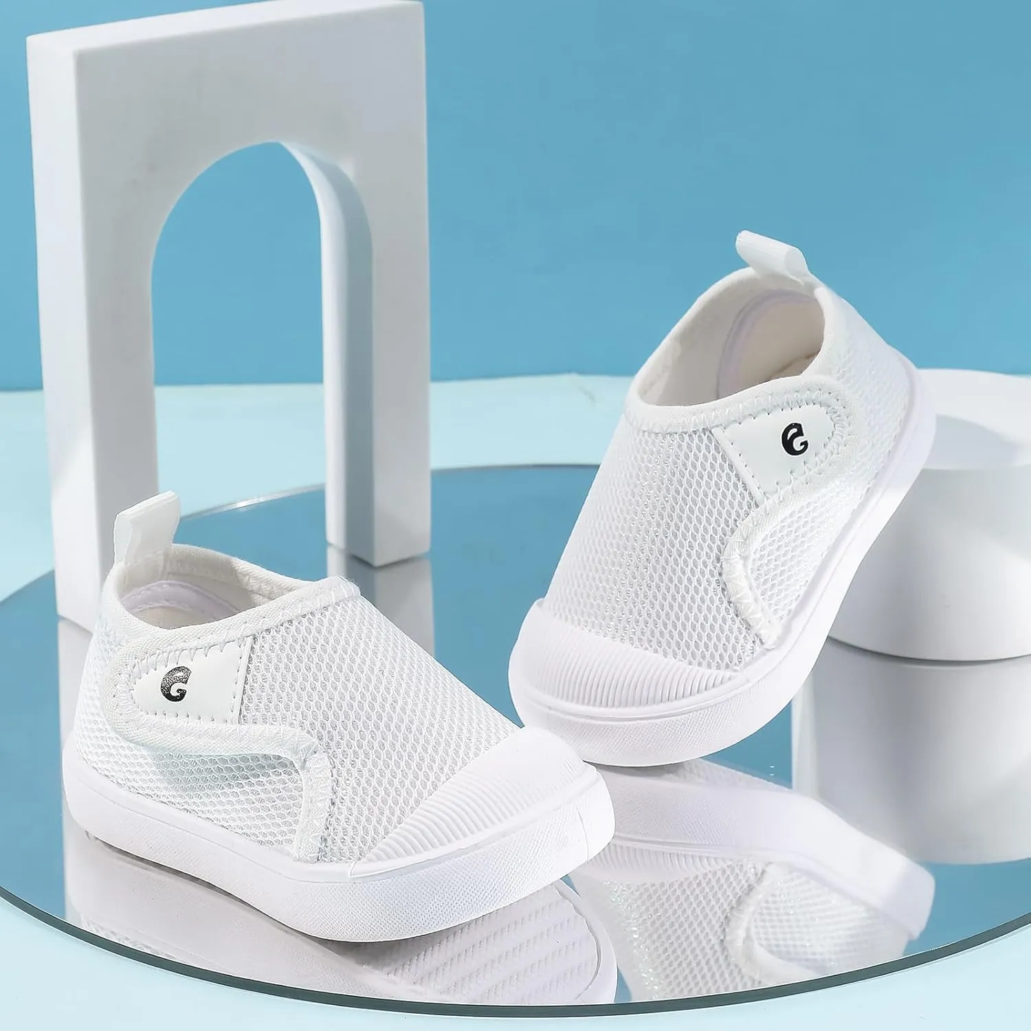 Toddler Girls Boys Shoes Kids Canvas Sneakers with Cartoon Print Adjustable Velcro Strap